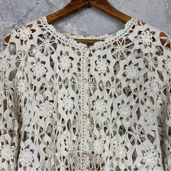 Vintage crochet knit beige cream lace doilie button up cardigan small medium - Picture 3 of 7